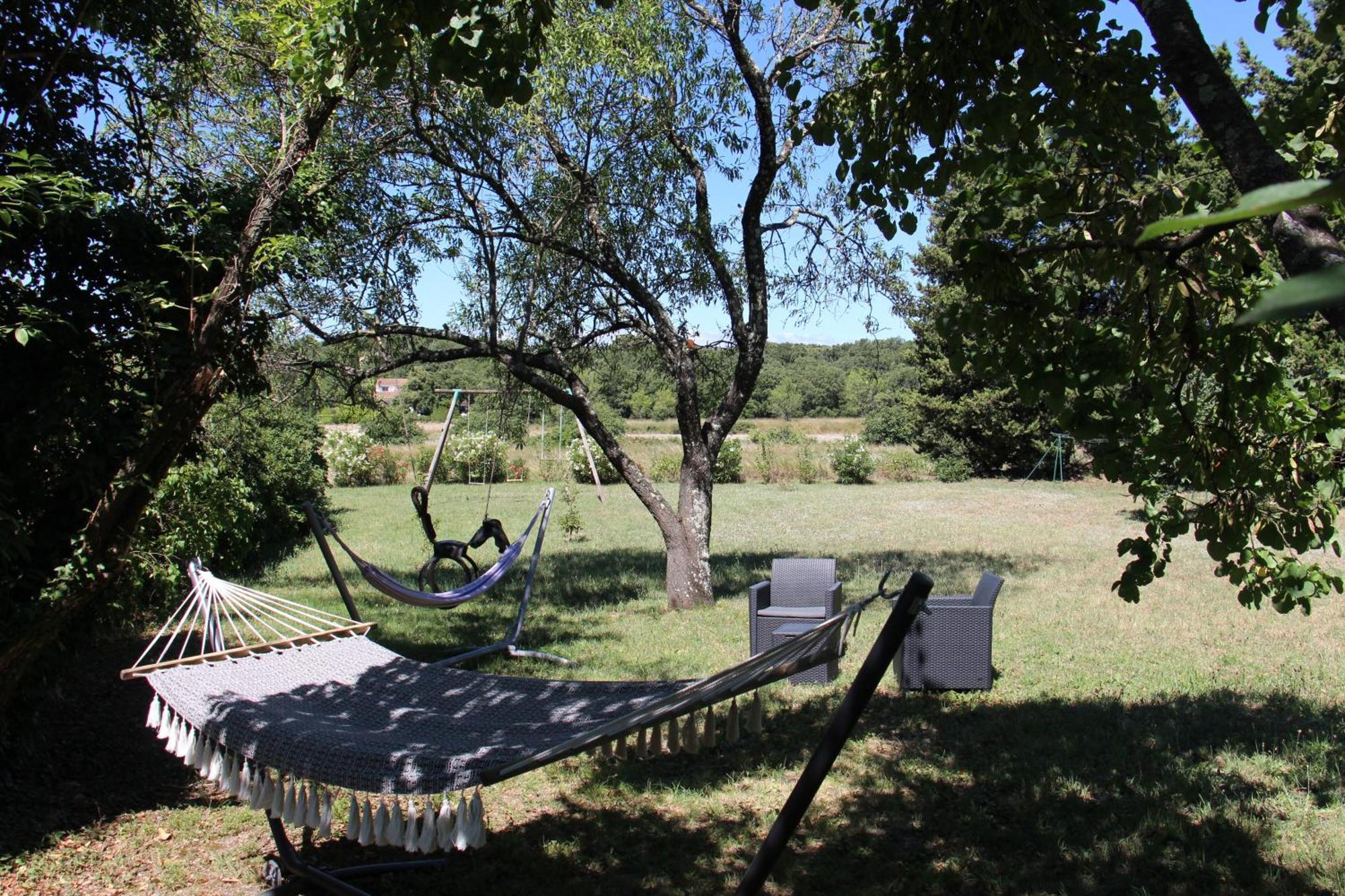 Le Bastidon, Des Lucioles En Provence